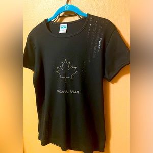 Cityscape black Niagara Falls ribbed T-shirt